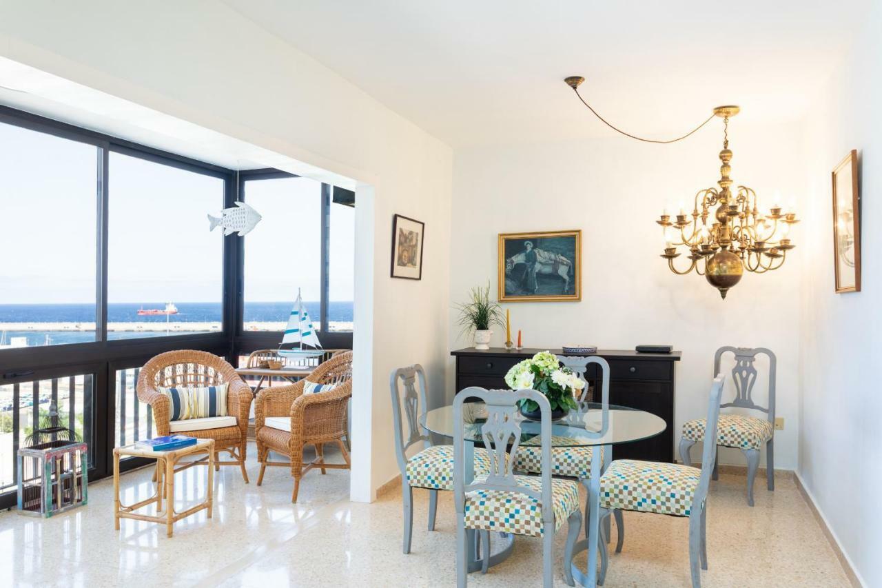 Frontline Santa Cruz With Sea View Apartment Bagian luar foto